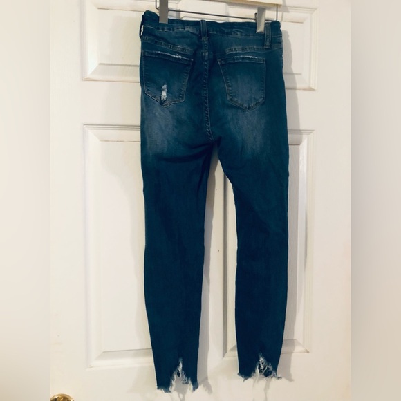S.O.N.G. Perfect High Rise Skinny Ankle Jeans 9/29 Distressed Skater Rips - Picture 2 of 11